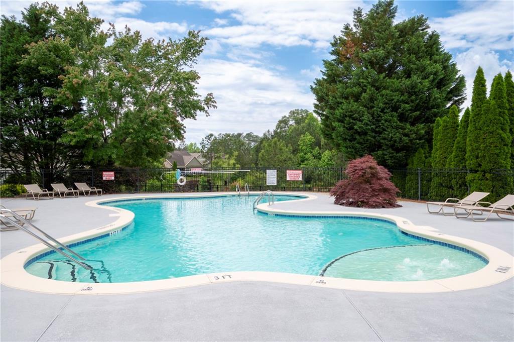 Grove Park Condos - Residential