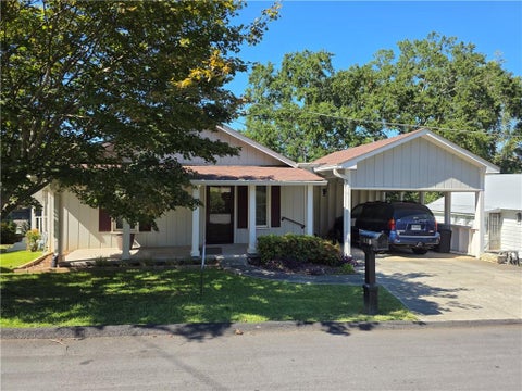 Homes For Sale - 129 South Street<br/> Buford, GA 30518