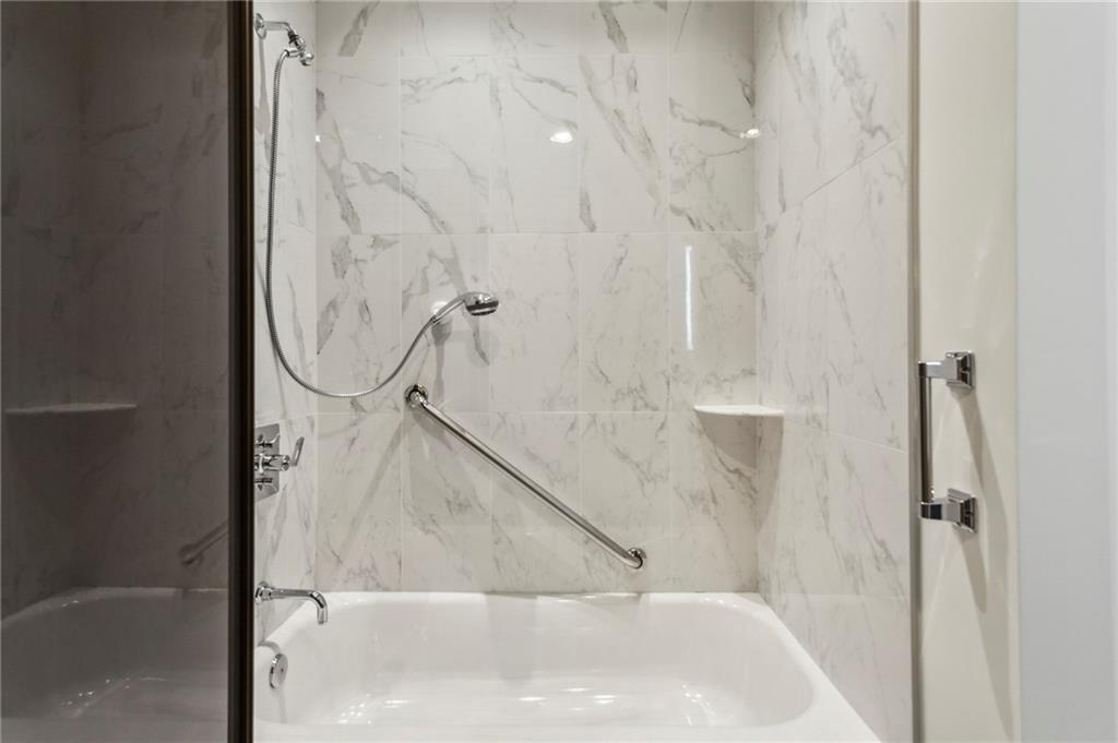 2660 Peachtree Road #4G, Atlanta, Georgia image 28