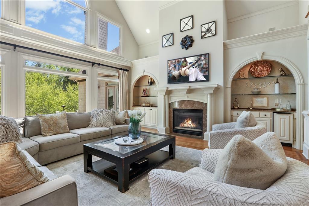 560 Brook Manor Drive, Johns Creek, Georgia image 3