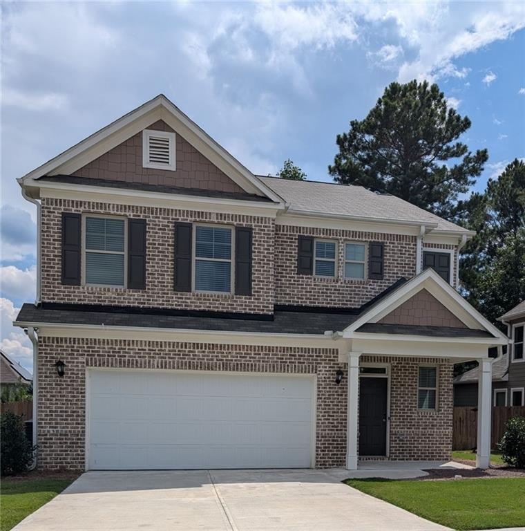 A beautiful 4/2.5 home nearly new ready now for your family. Nice community with swim/tennis and clubhouse.