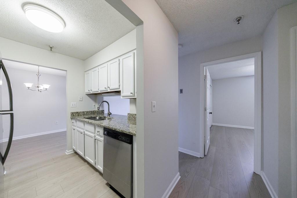 300 Johnson Ferry Road NE B113
