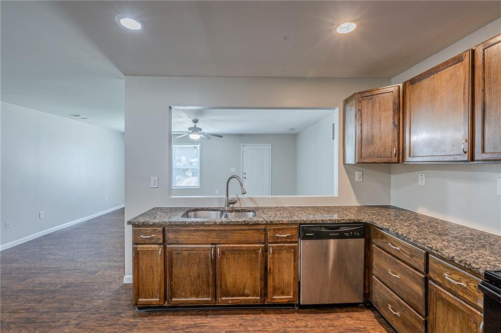 1808 Arkose Drive, Atlanta, Georgia image 9