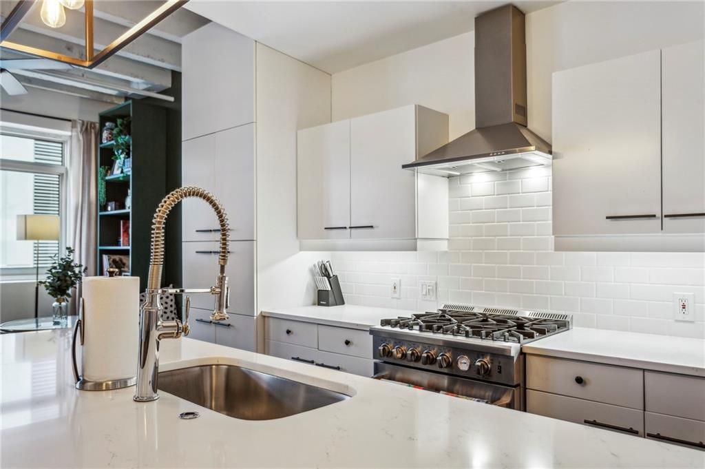 805 Peachtree Street NE 411