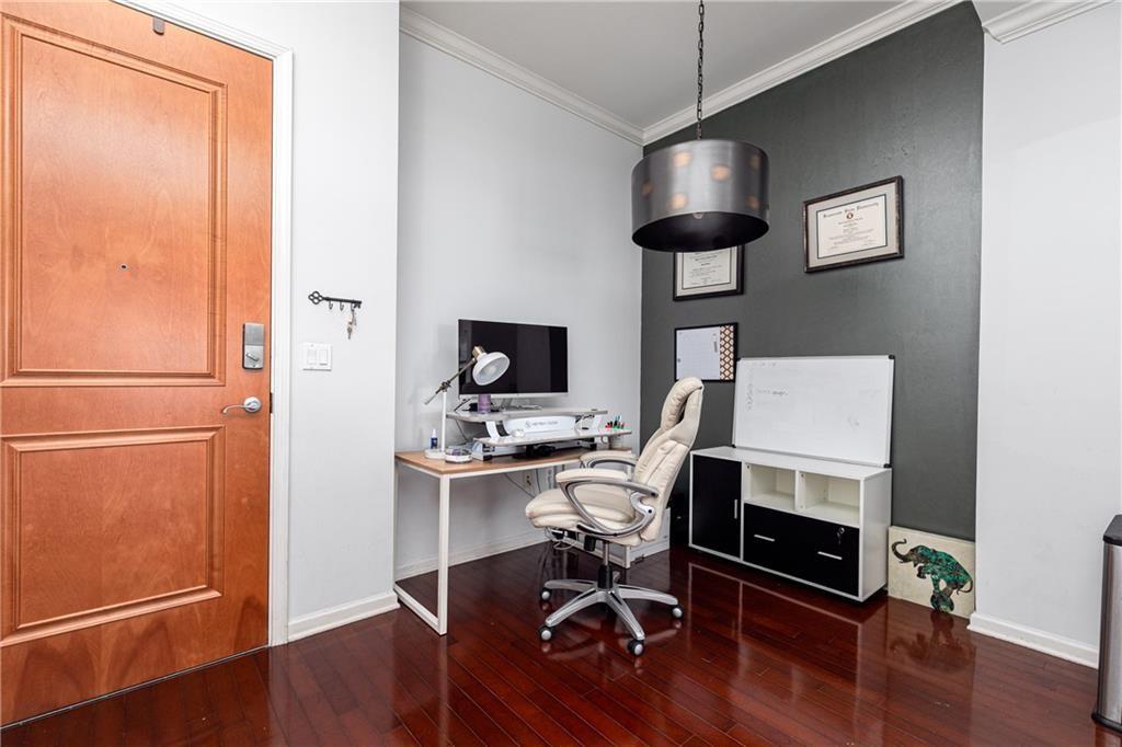 3040 Peachtree Road NW 1509
