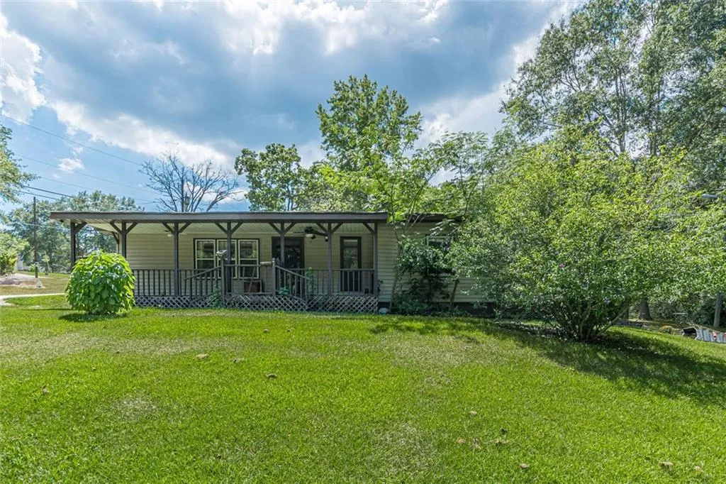 Austell, Georgia 30106, United States, 4 Bedrooms Bedrooms, ,1 BathroomBathrooms,Residential,Pending,183192