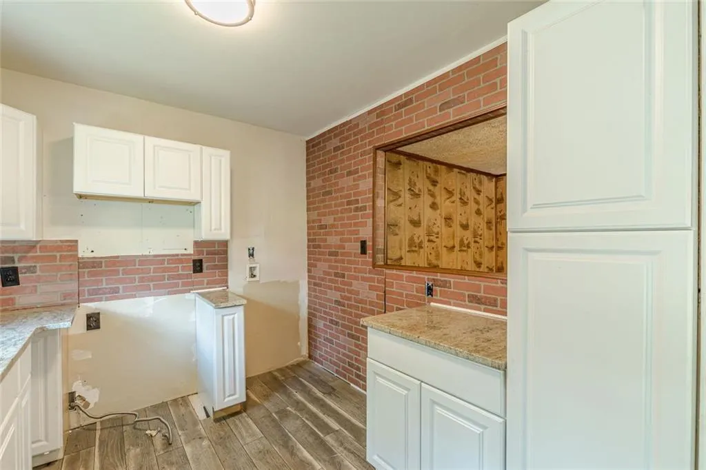 Austell, Georgia 30106, United States, 4 Bedrooms Bedrooms, ,1 BathroomBathrooms,Residential,Pending,183192