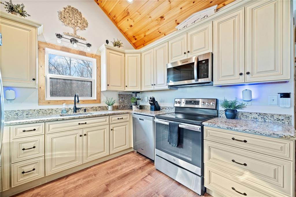 415 Woods Road, Talking Rock, Georgia image 8