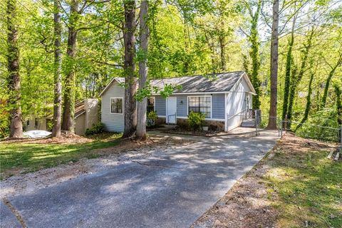 Homes For Sale - 5350 Nathan Drive<br/> Lilburn, GA 30047