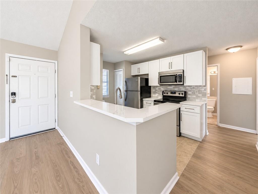 1107 Sandy Lane Drive
