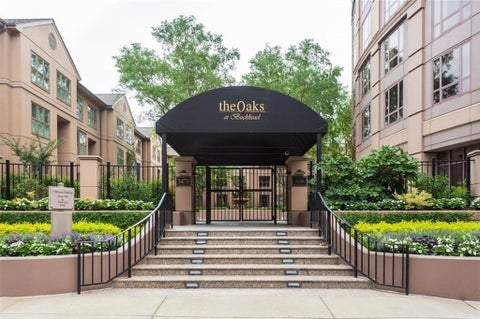 Condo For Rent - 3475 Oak Valley Road #1480<br/> Atlanta, GA 30326