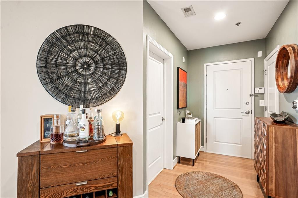 44 Peachtree Place NW 924
