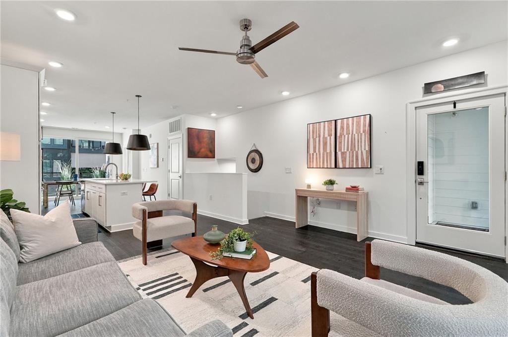 395 Pratt Drive SE 803