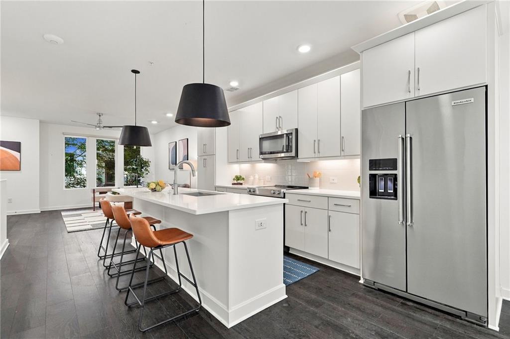 395 Pratt Drive SE 803