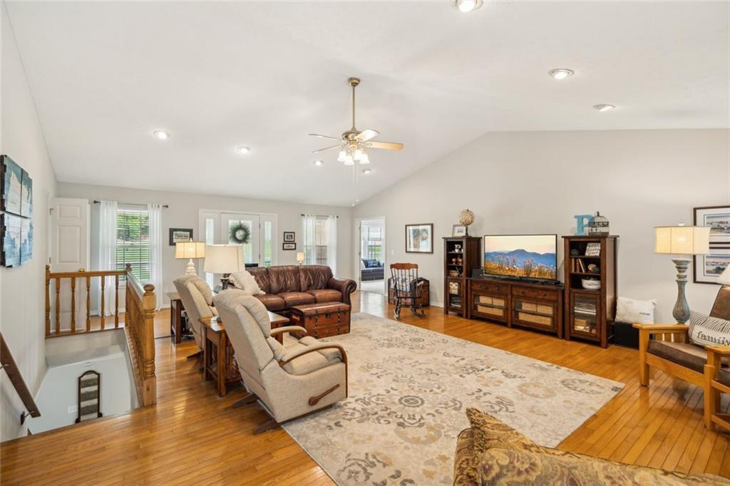208 Meadows Court, Dawsonville, Georgia image 7