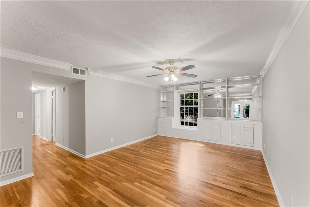 6700 Roswell Road 15B