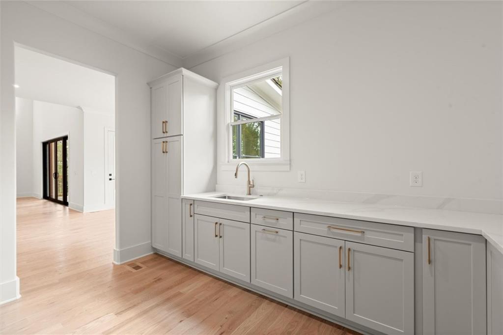 VESTAVIA ESTATES - Residential
