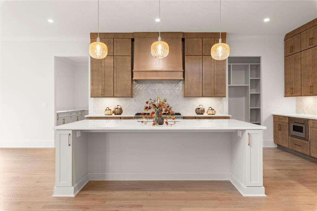 VESTAVIA ESTATES - Residential