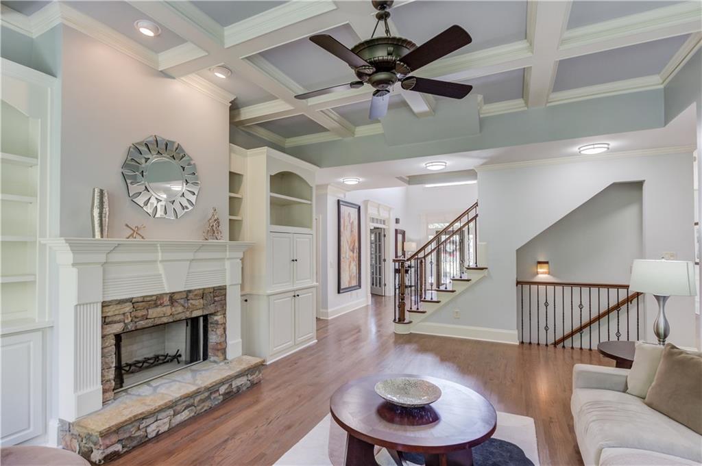 LAKE ASTORIA - Residential