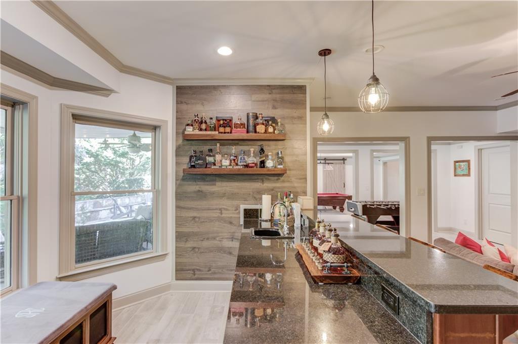 LAKE ASTORIA - Residential