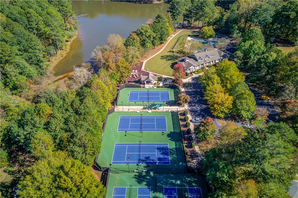 LAKE ASTORIA - Residential