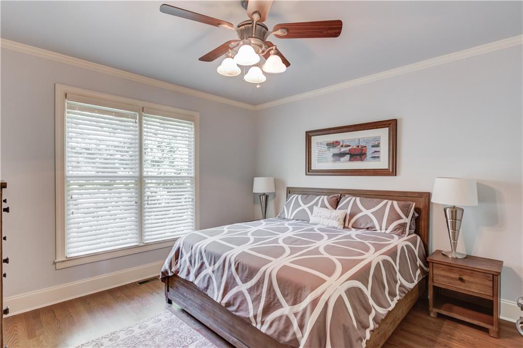 LAKE ASTORIA - Residential