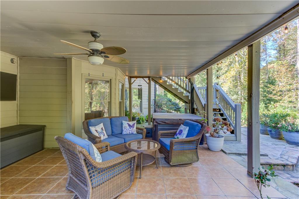 LAKE ASTORIA - Residential