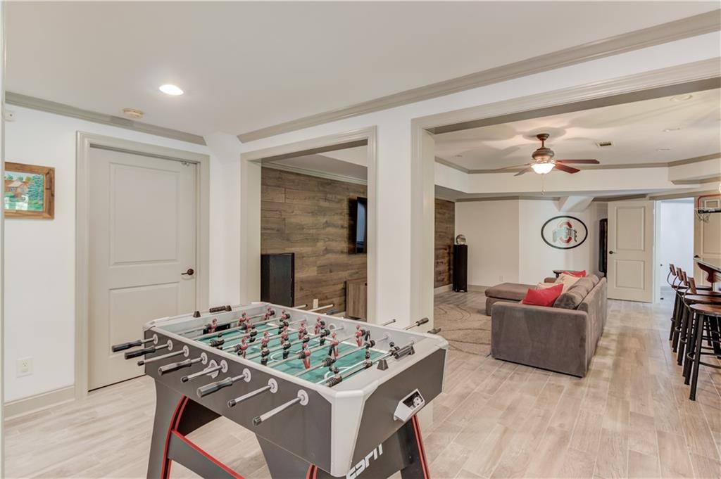 LAKE ASTORIA - Residential