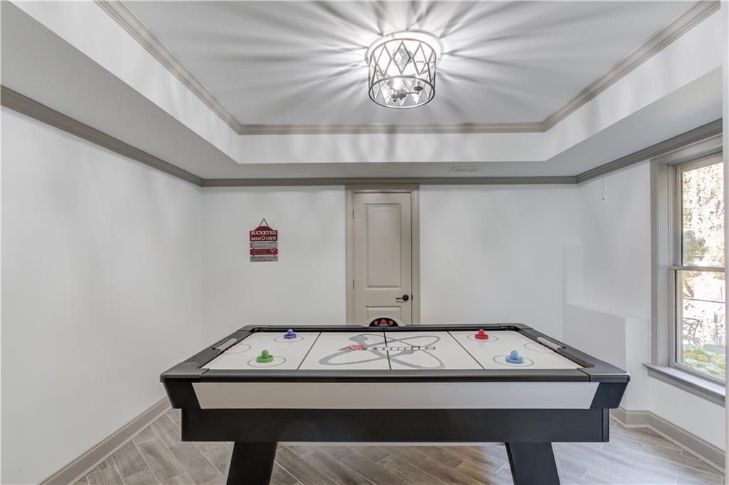 LAKE ASTORIA - Residential