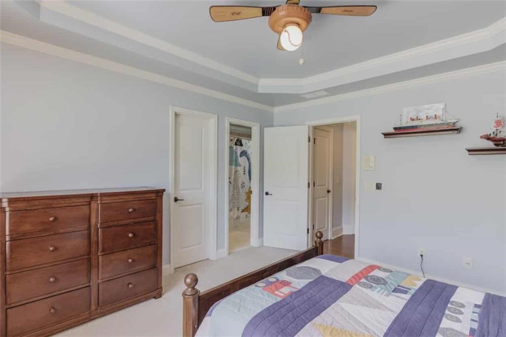 LAKE ASTORIA - Residential