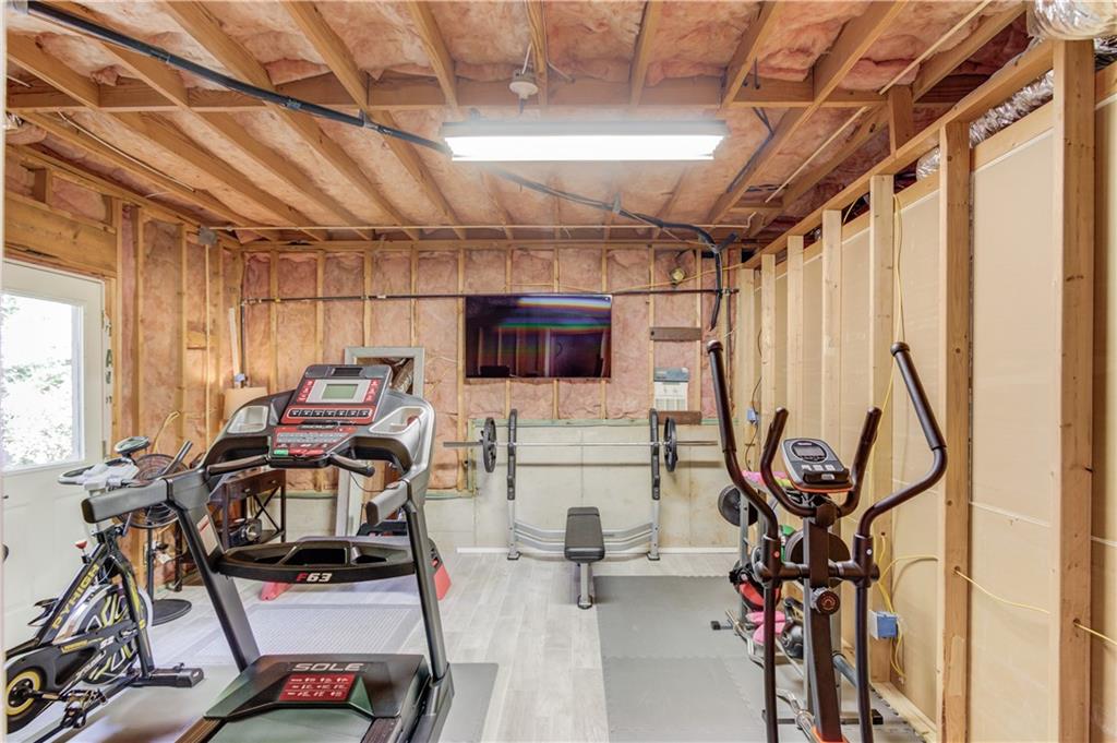 LAKE ASTORIA - Residential