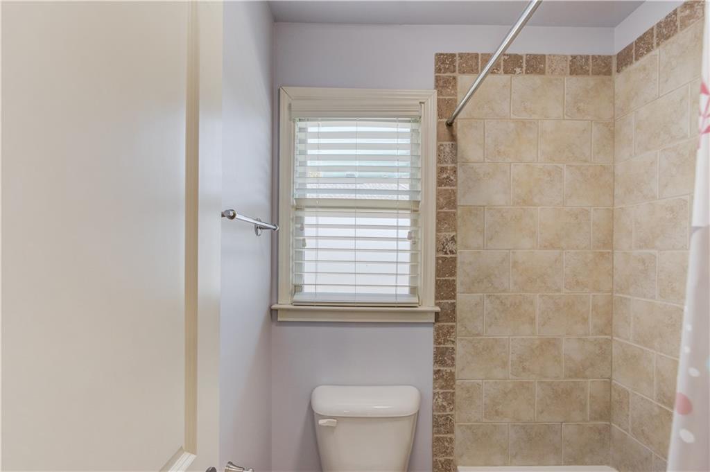 LAKE ASTORIA - Residential