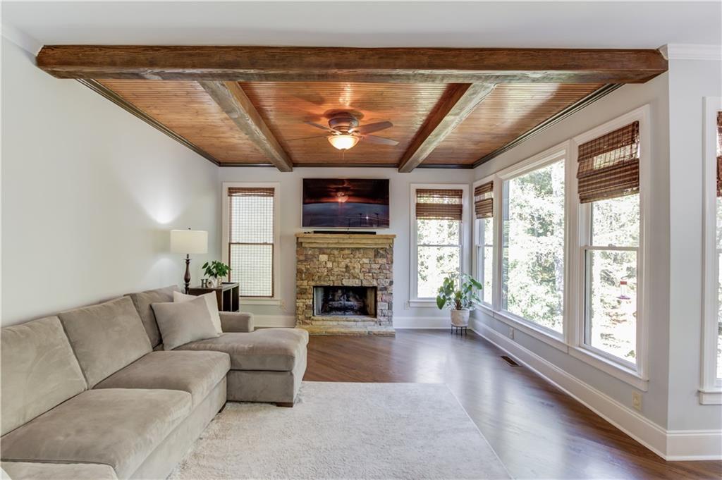 LAKE ASTORIA - Residential