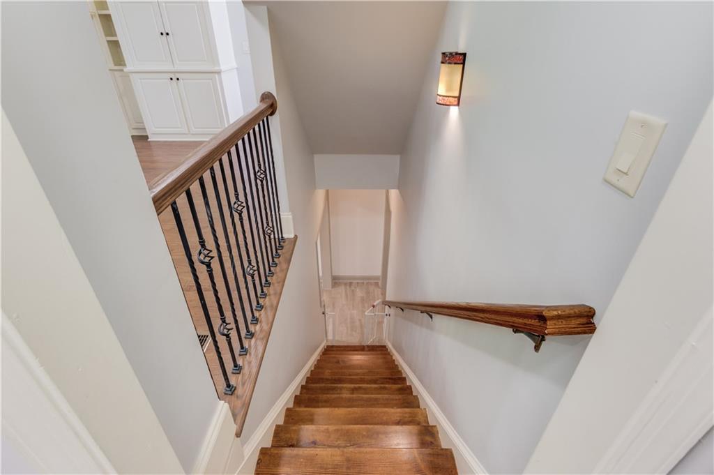 LAKE ASTORIA - Residential