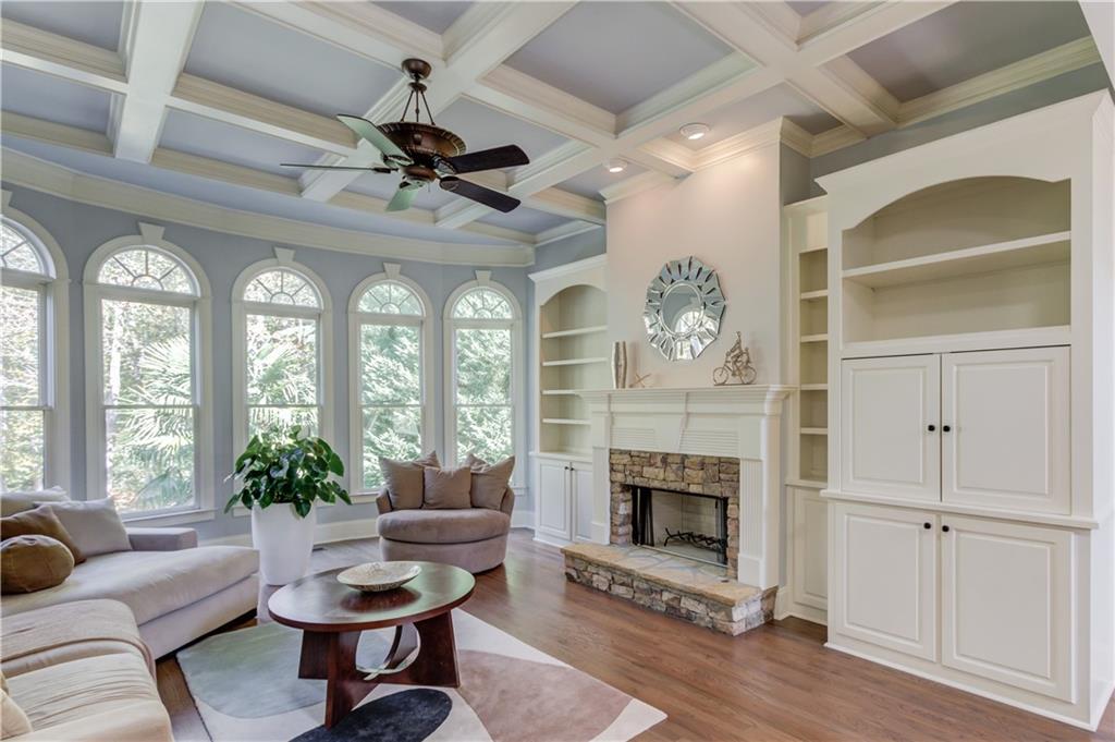 LAKE ASTORIA - Residential