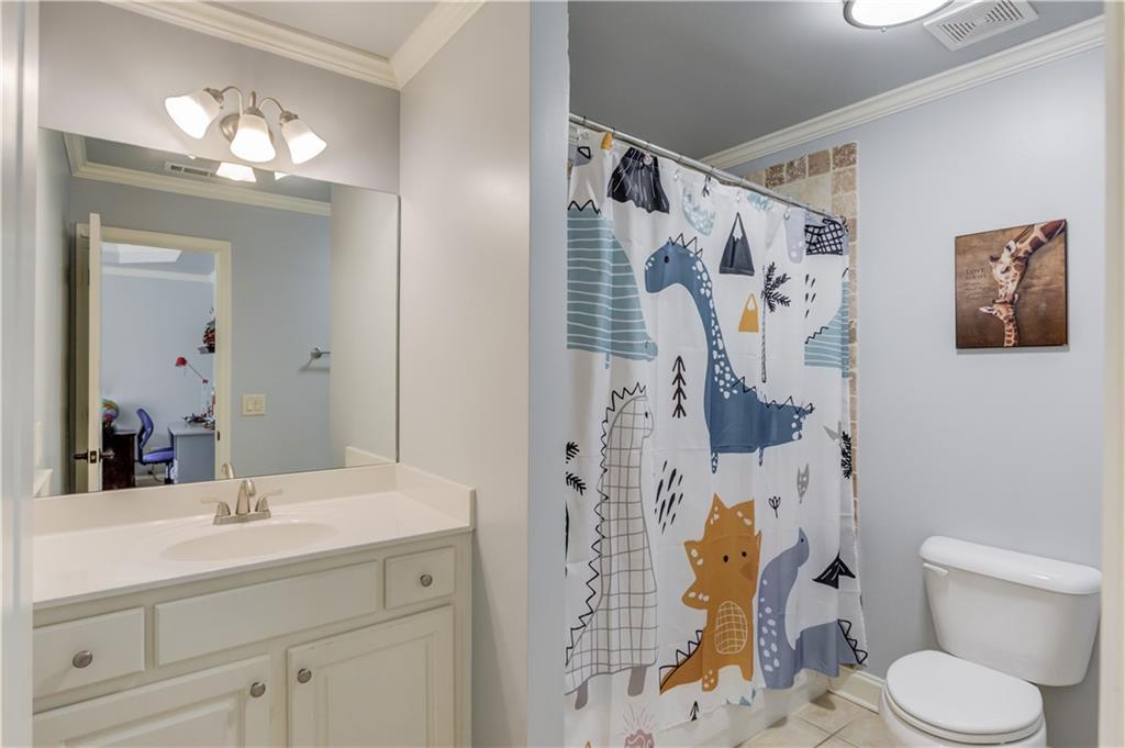 LAKE ASTORIA - Residential