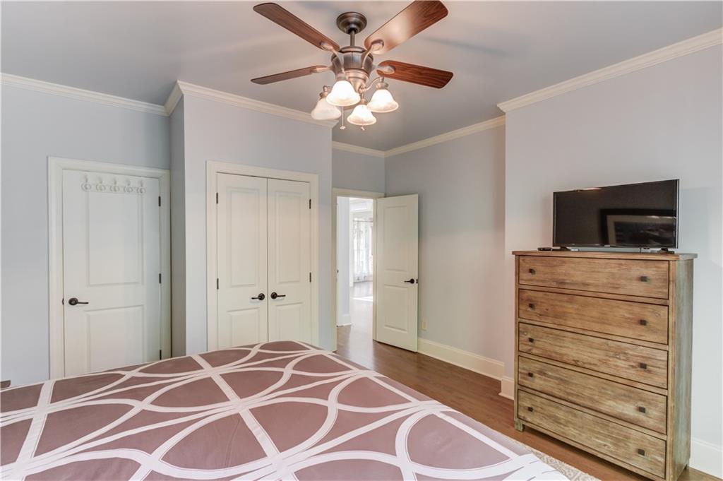 LAKE ASTORIA - Residential