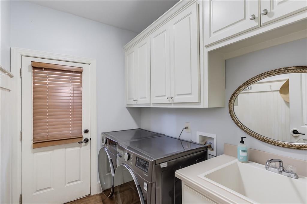 LAKE ASTORIA - Residential