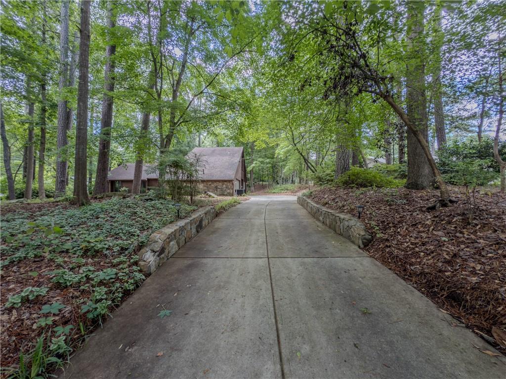 3835 Shawnee Run, Lilburn, Georgia image 50