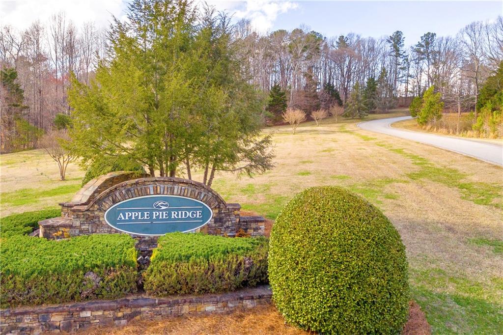 01 Planters Pointe Drive, Baldwin, Georgia image 1
