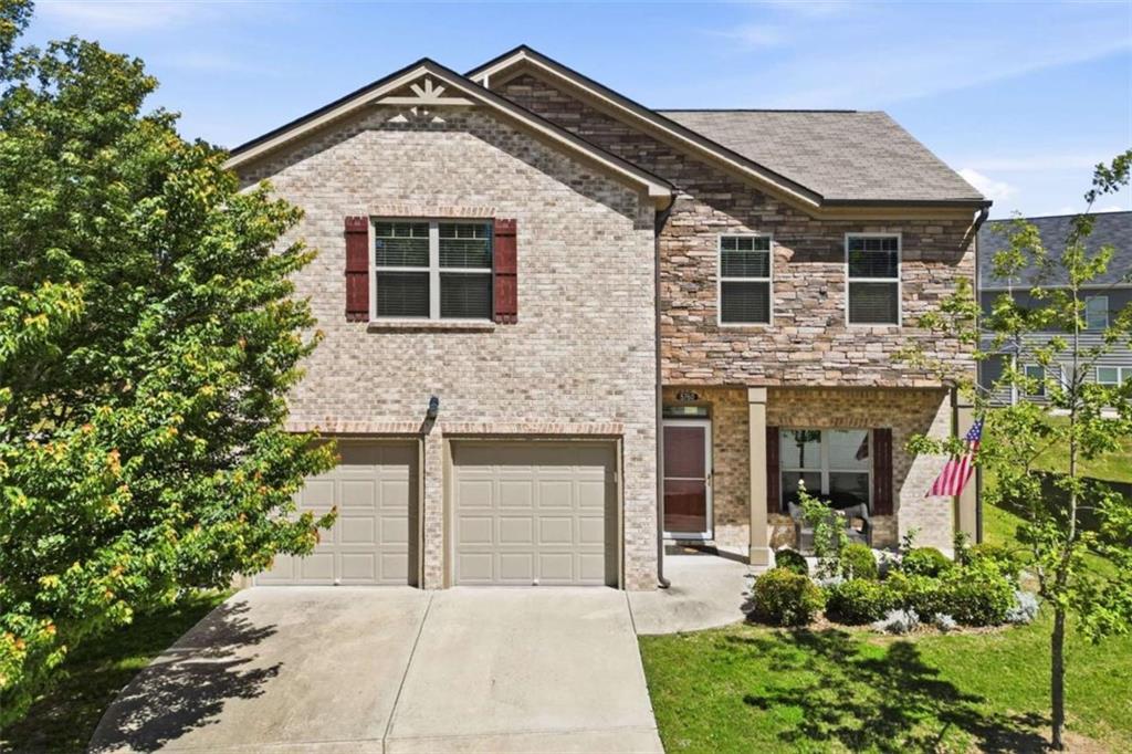 Photo 1 of 31 — 5760 Barrington Run, Union City, GA 30291