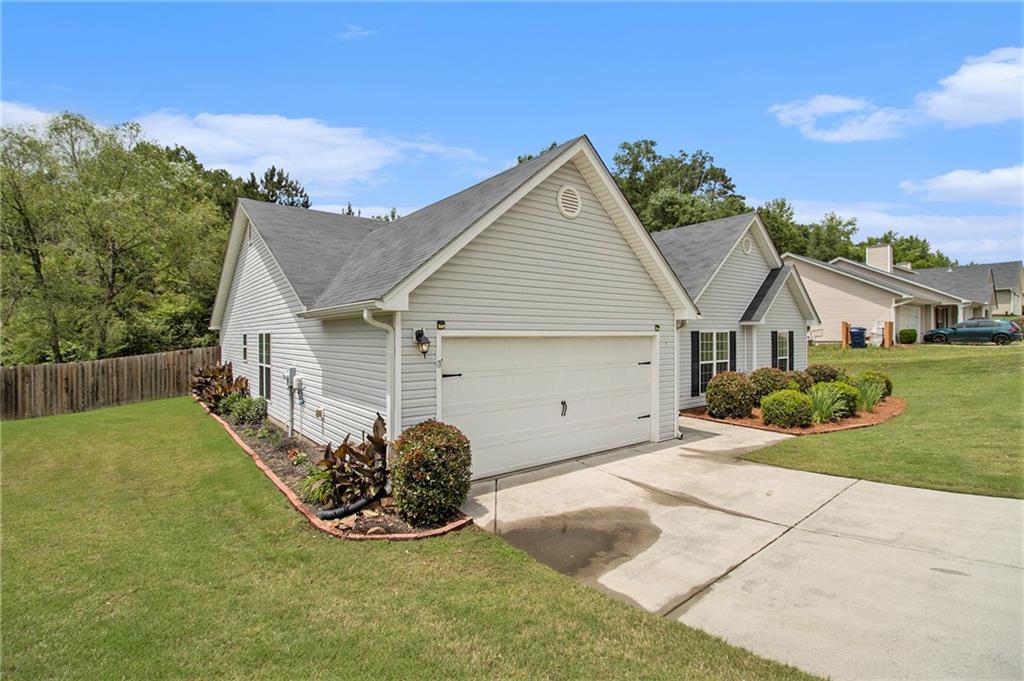 605 Embassy Walk
