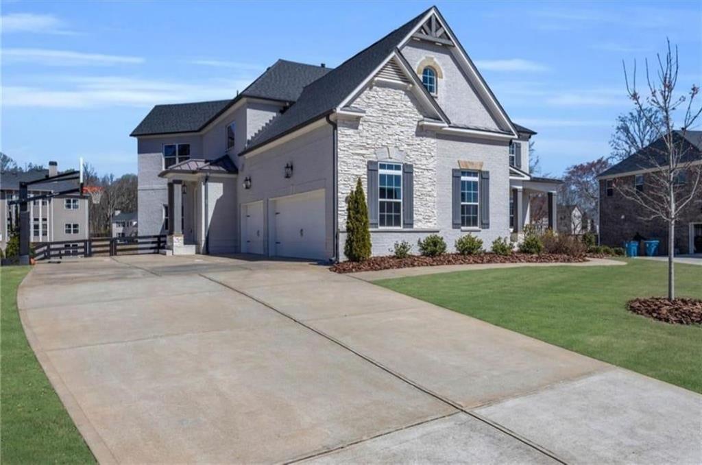6355 Westfallen Overlook