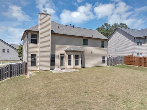 A home in Fairburn