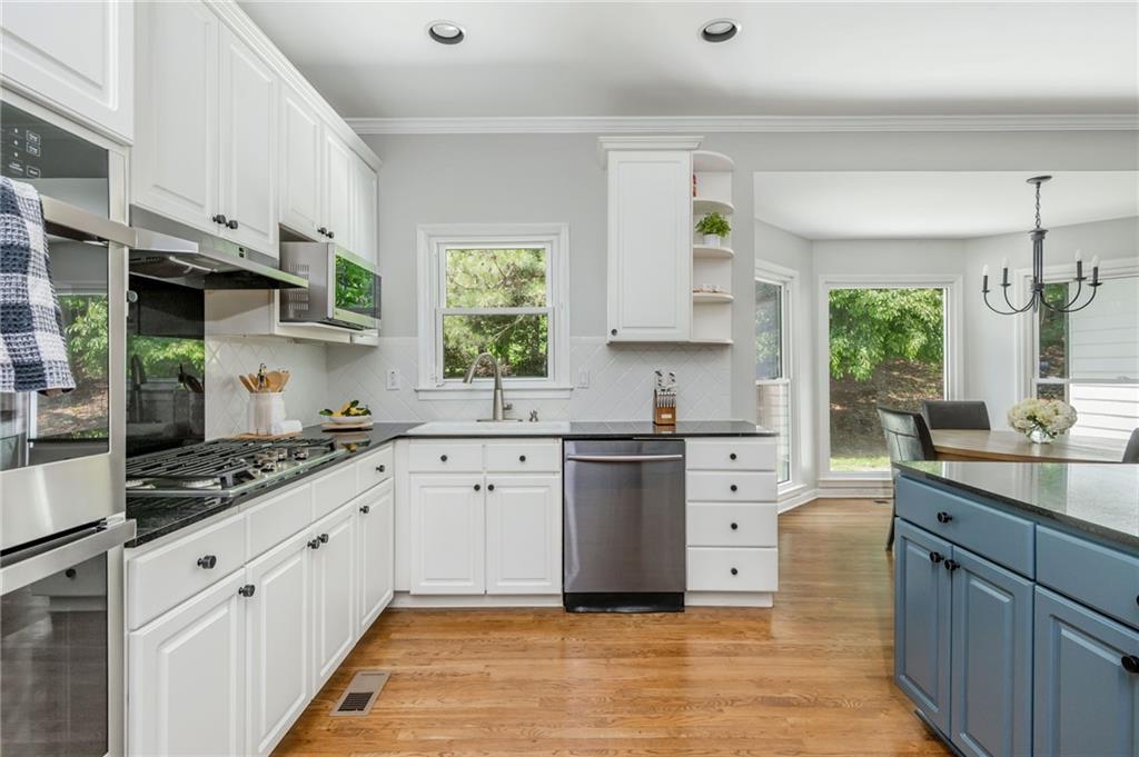 725 Eider Down Court, Alpharetta, Georgia image 17