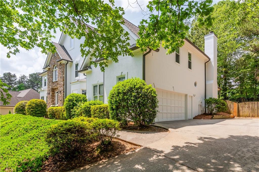 725 Eider Down Court, Alpharetta, Georgia image 3