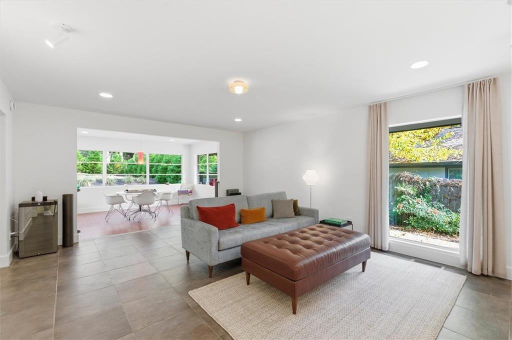 1470 Lavista Road NE