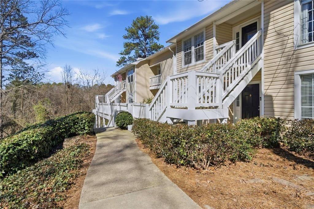 402 SE Countryside Place SE 402
