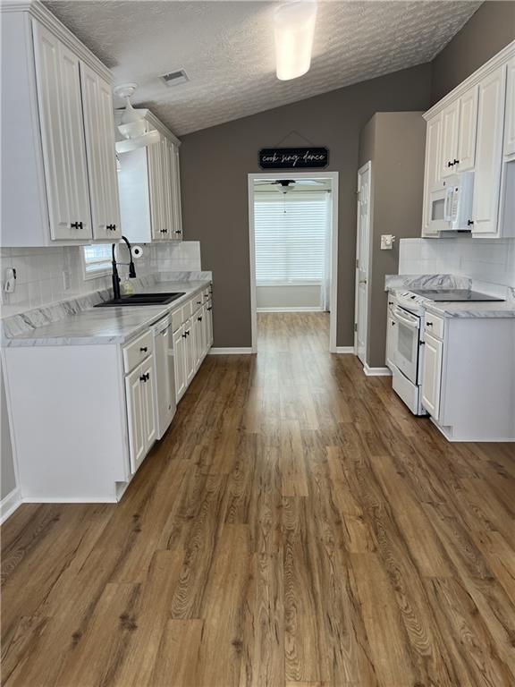 804 Village Place