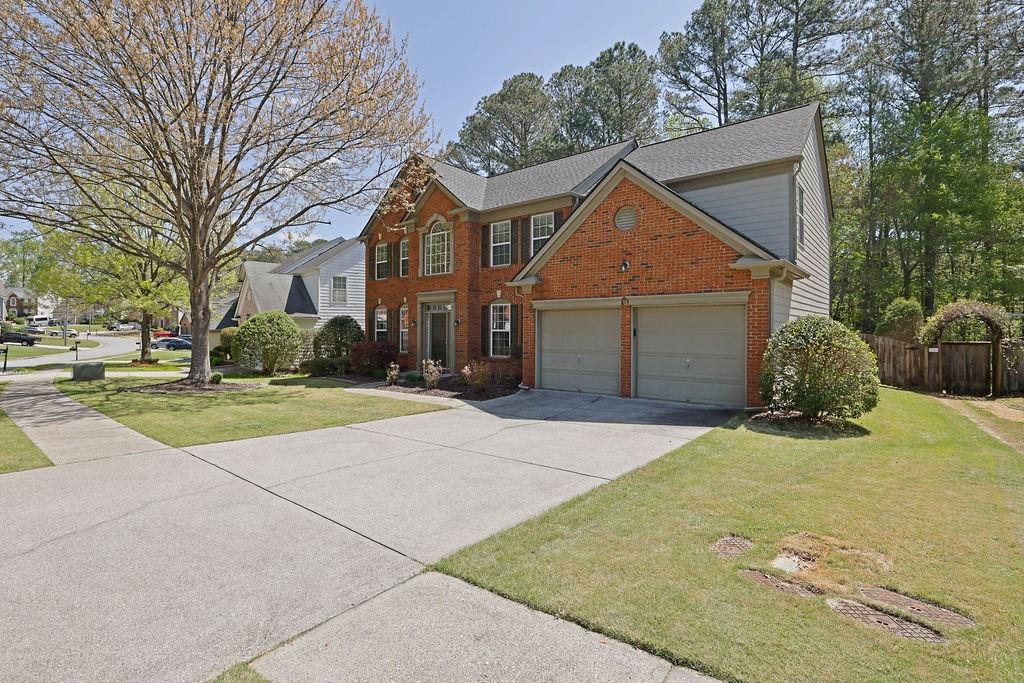 302 Wickley Way, Woodstock, Georgia image 2